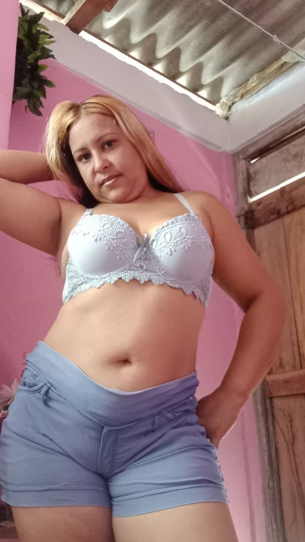 Chubby hot #7a7tn5O8