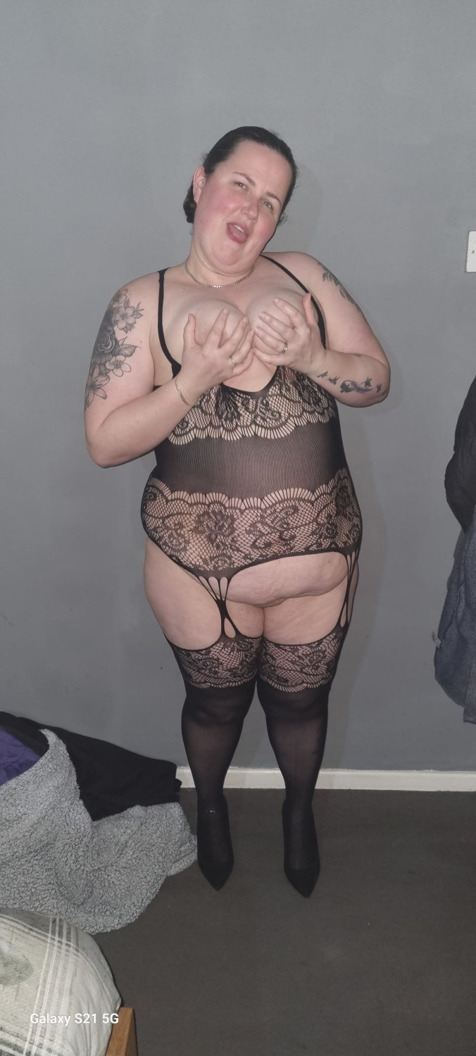 Small Boob BBWs #V0kOIvuy