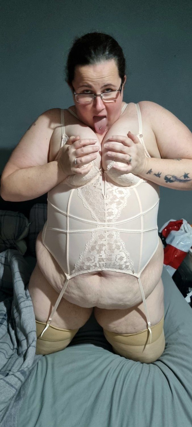 Small Boob BBWs #sXfuS3Z6